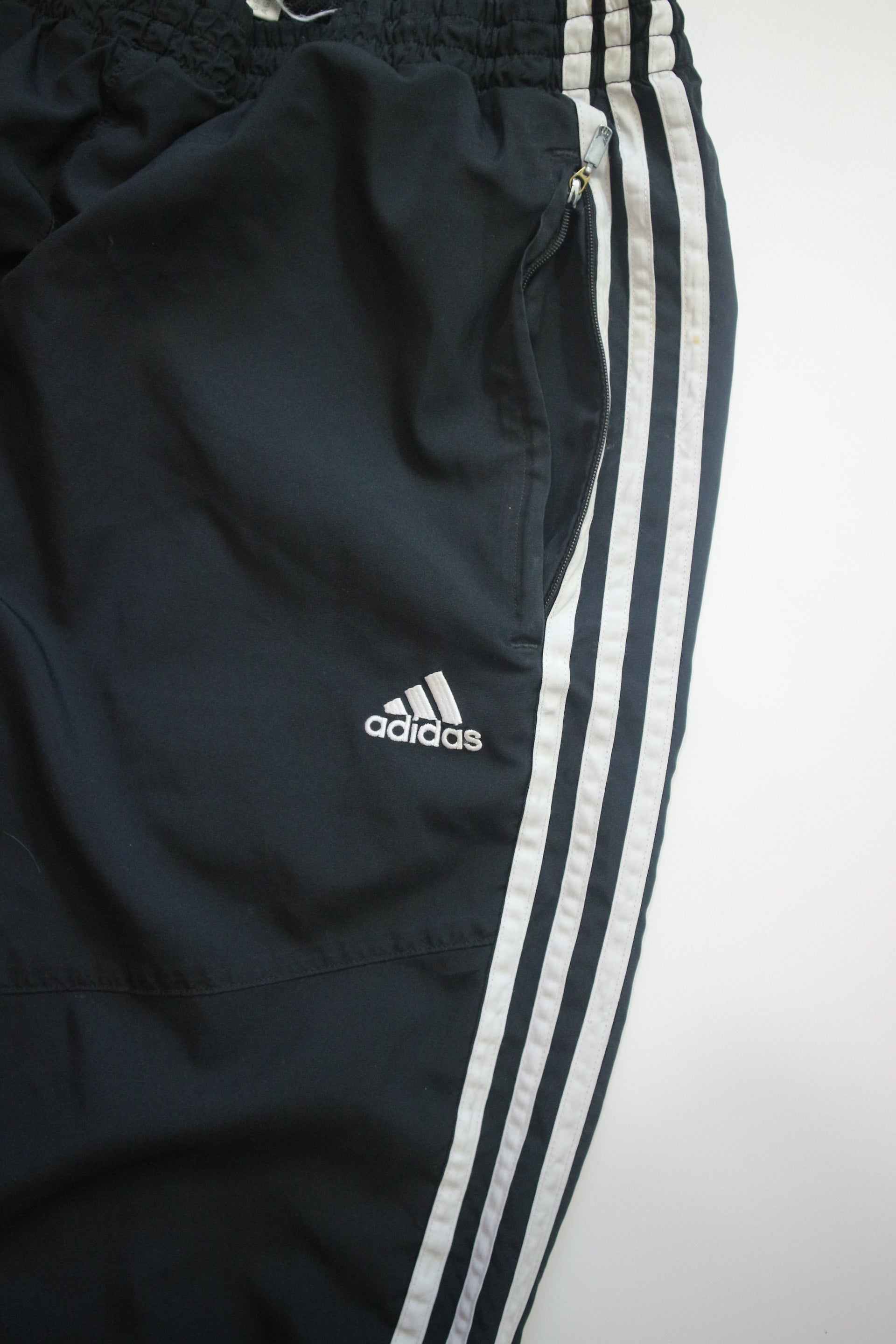 Adidas Clasical All Black Trackpant