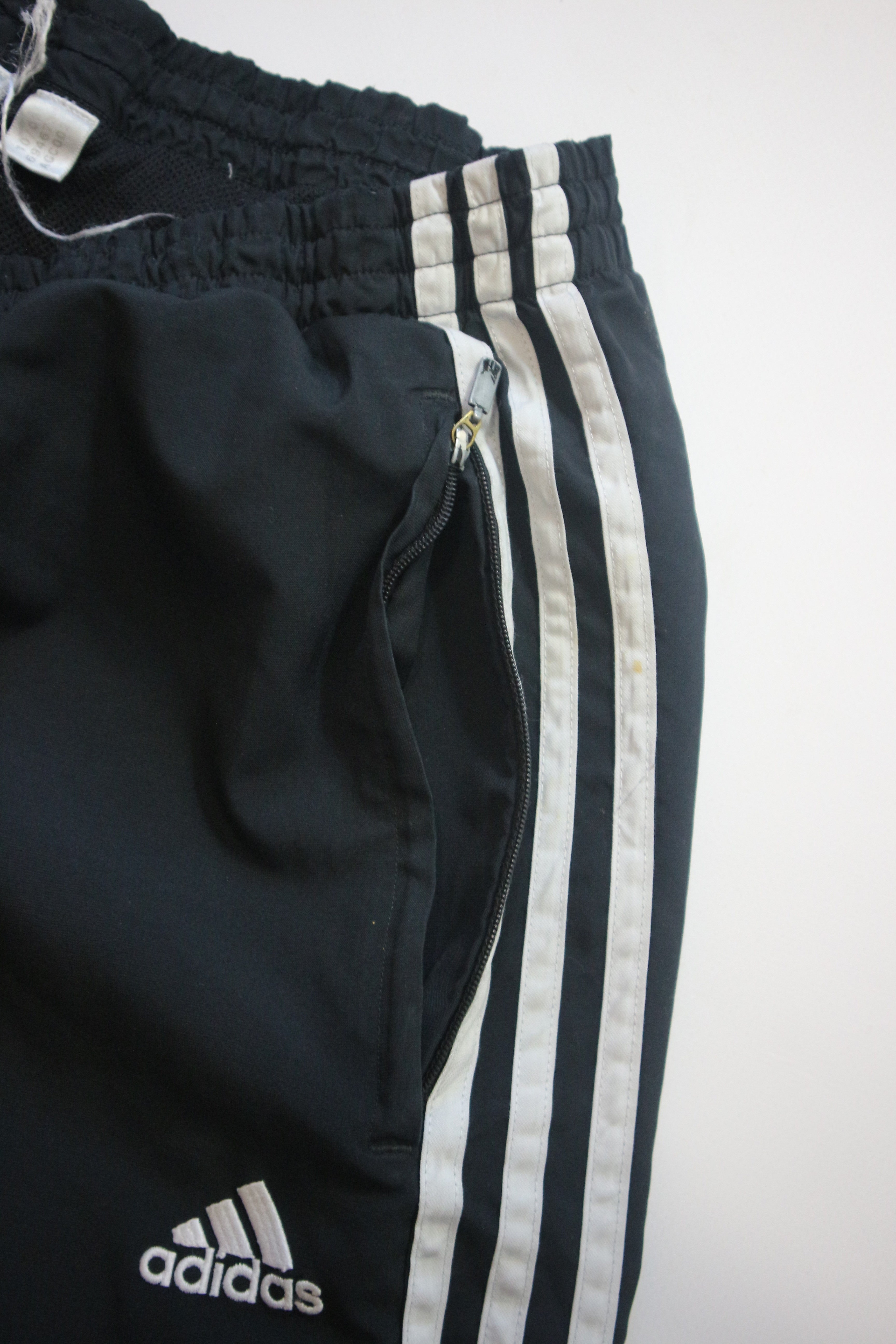 Adidas Clasical All Black Trackpant